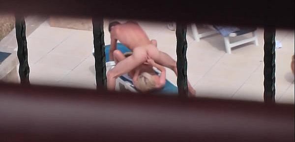  secretly filmed how guy fucks teen at the pool